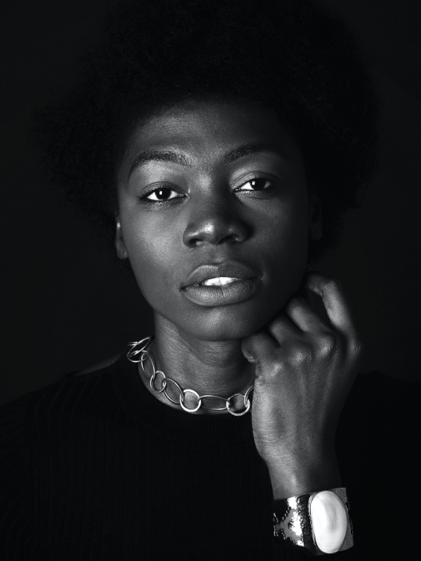 FL Minimal For the Media Headshot 3