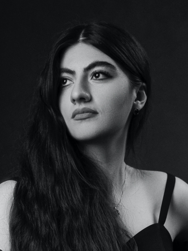 FL Minimal For the Media Headshot 4